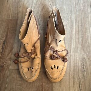 House of Harlow 1960 Malorie Leather Moccasin Booties 37.5